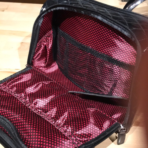 Makeup bag - Picture 3 of 5